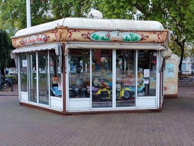 le carrousel du lutin park a lyon