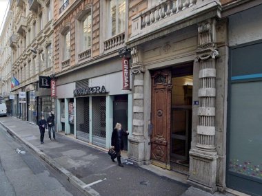 entree cinema quartier cine opera lyon