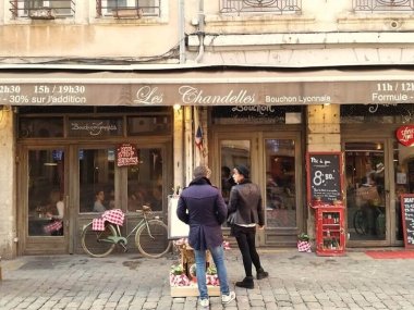 devanture bouchon lyonnais les chandelles