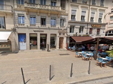 facade pierre boutique nespresso lyon 2 place des jacobins