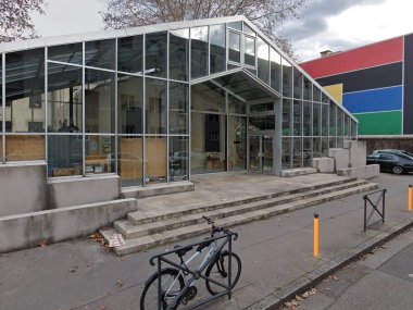 entree de institut art contemporain de lyon