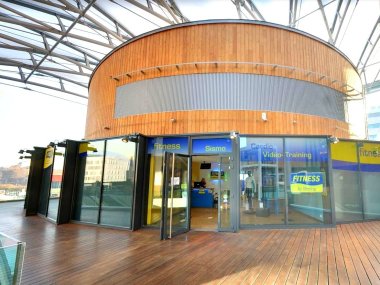 entree fitness park centre commercial lyon confluence
