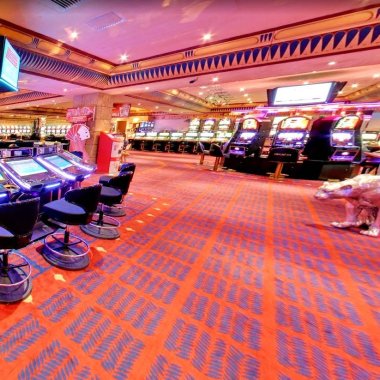 la grande salle des machines du grand casino le pharaon a lyon