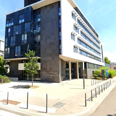 batiment abritant l ecole de commerce et de gestion esg lyon
