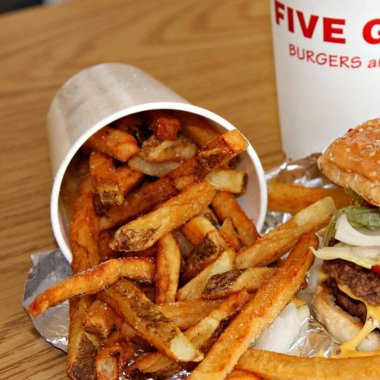 five guys lyon