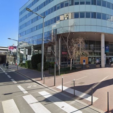 entree de la caf du rhone dans le troisieme arrondissement a lyon
