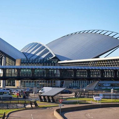 acces aeroport lyon saint exupery