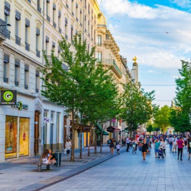 rue pietonne de la republique lyon