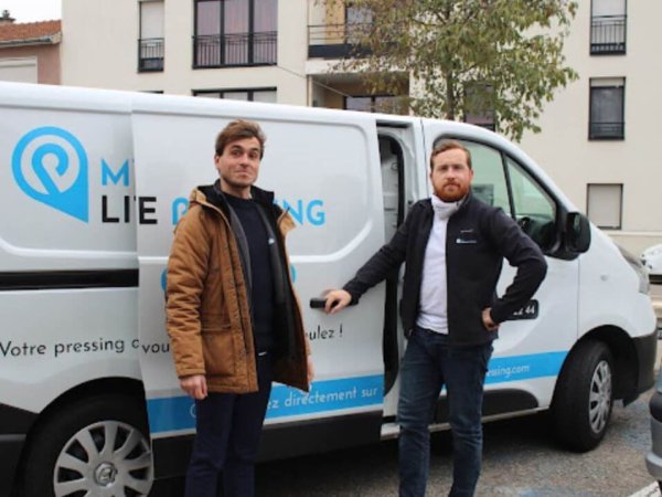 equipe devant camionette collecte my little pressing lyon