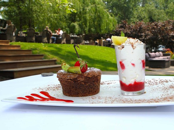 l_ile restaurant desert