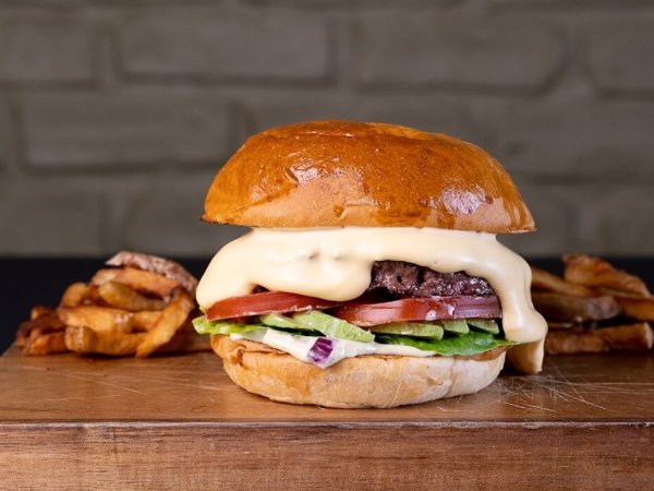 burger fromage degoulinant guy sons lyon
