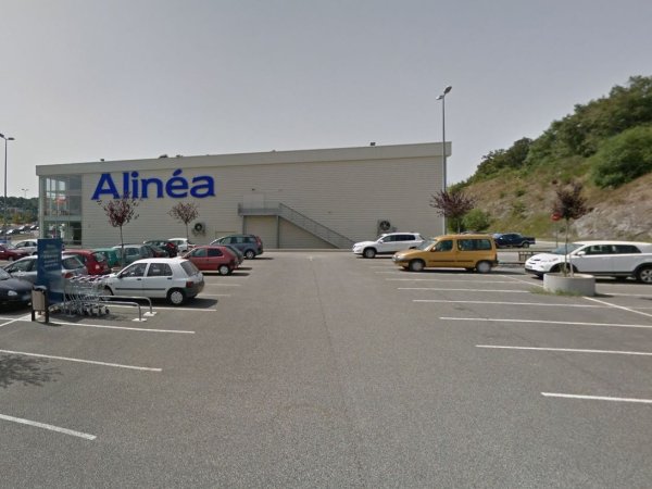 parking magasin alinea villars lyon