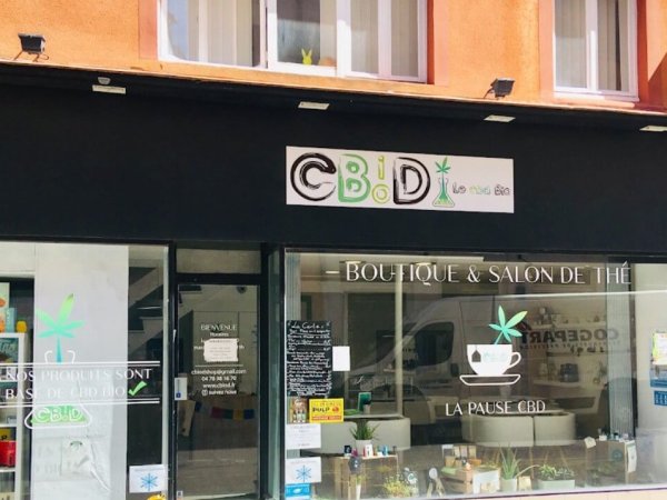devanture vitrine salon de the magasin cbd cbiod lyon croix rousse