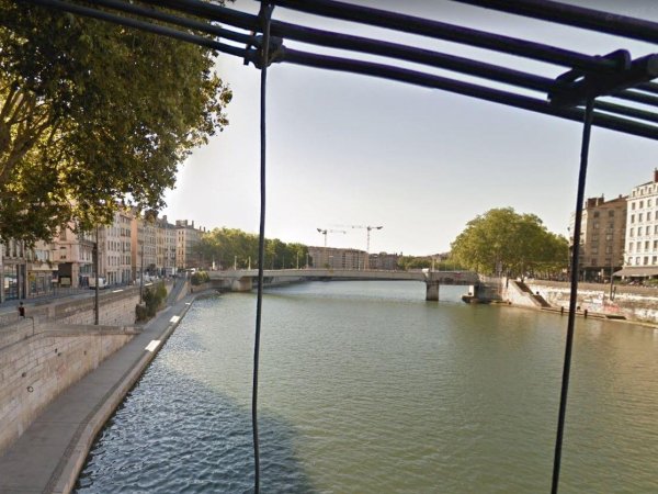 embarcadere vaporetto lyon saint paul