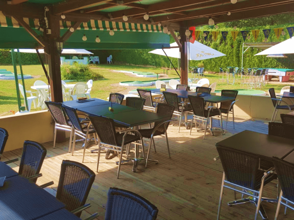terrasse restaurant snack mini golf montmerle sur saone