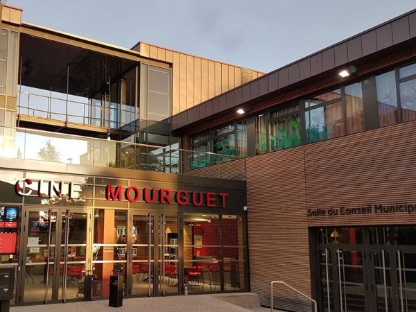 entree cine mourguet cinema sainte foy les lyons