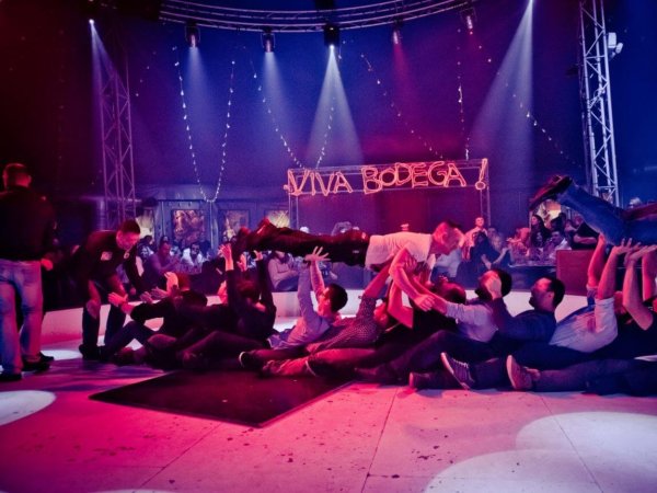 soiree festive danse pakito restaurant club viva la bodega saint priest