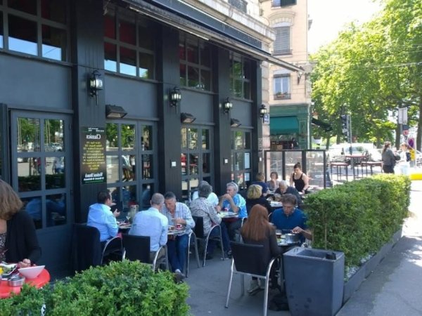 terrasse restaurant pub anglais wallace lyon