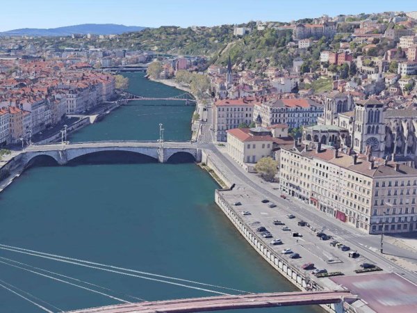 vue aerienne sur la structure du pont bonaparte a lyon