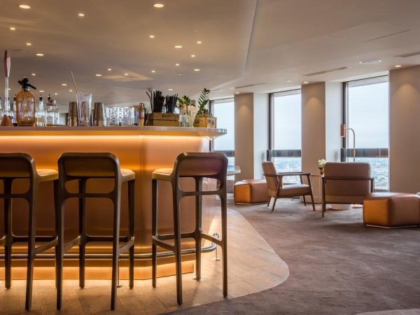 hotel radisson blu hotel lyon bar