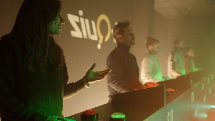 buzzers de la salle de quizz game du complexe i way a lyon