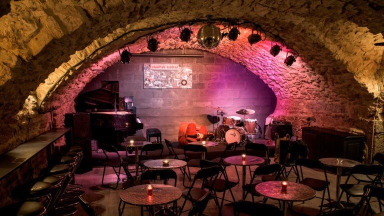 salle cave voutee pierre apparente bar a jazz la clef de voute lyon