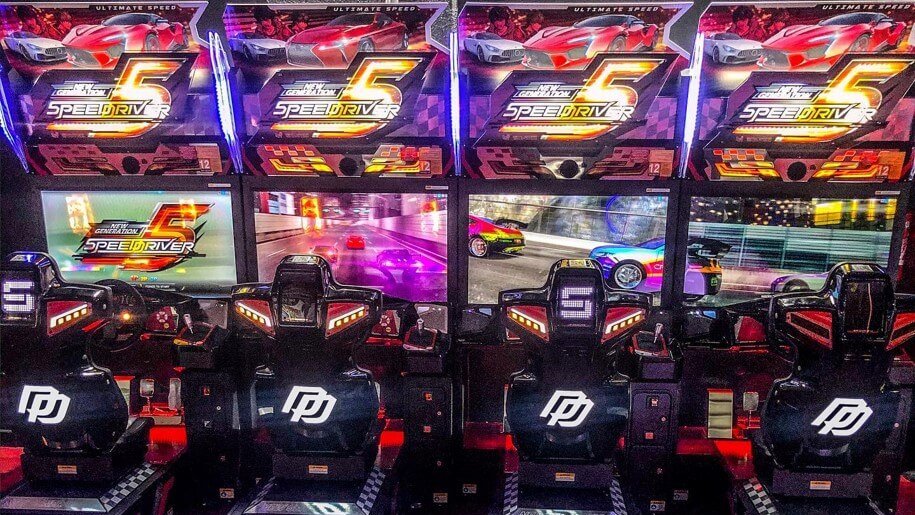 jeux arcade simulateur course la tete dans les nuages lyon