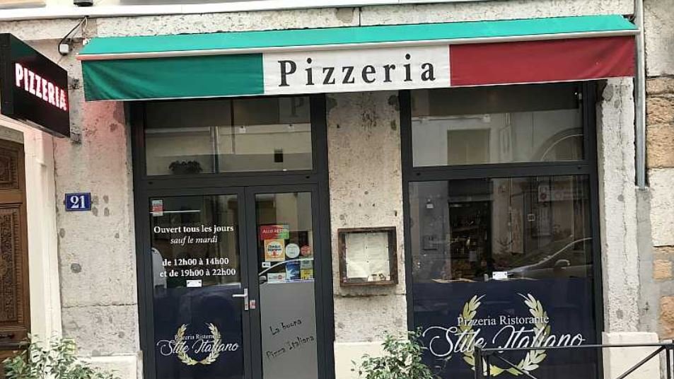 devanture pizzeria stile italiano lyon