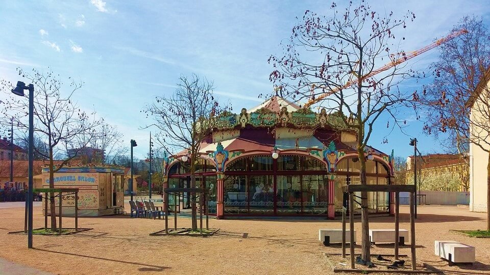 carrousel couvert du parc du sergent blandan