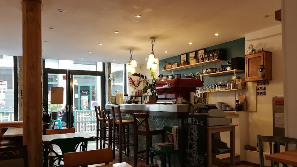 salle comptoir dust cafe lyon