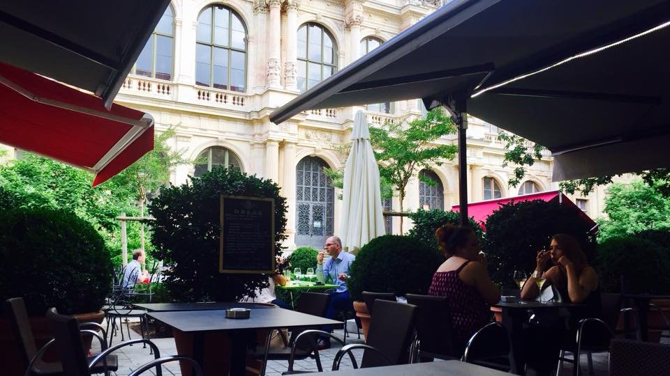le hall de la bourse 2