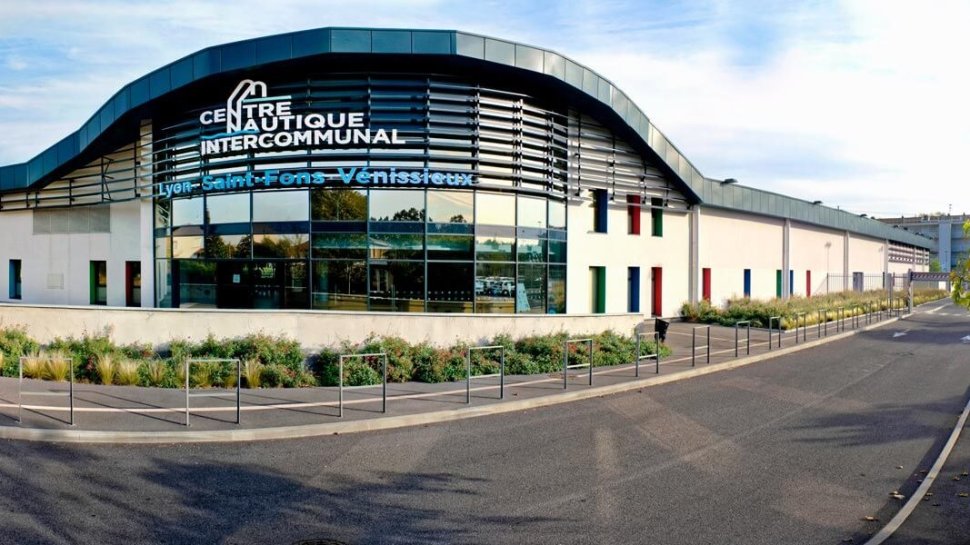 entree centre nautique municipale piscine lyon venissieux