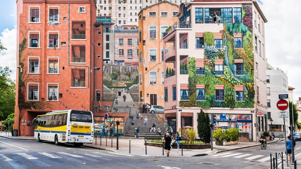 mur peint des canuts lyon croix rousse