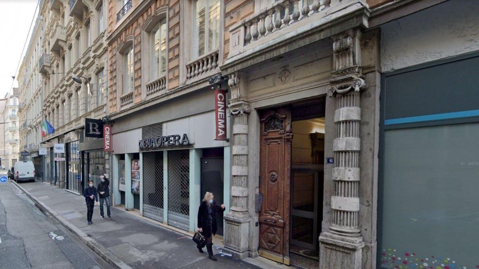 entree cinema quartier cine opera lyon