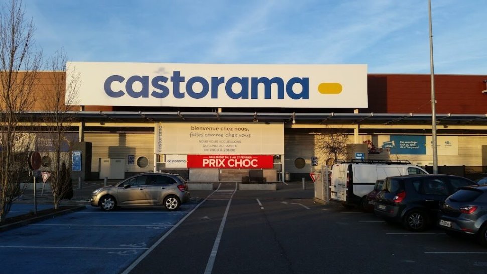 parking castorama dardilly