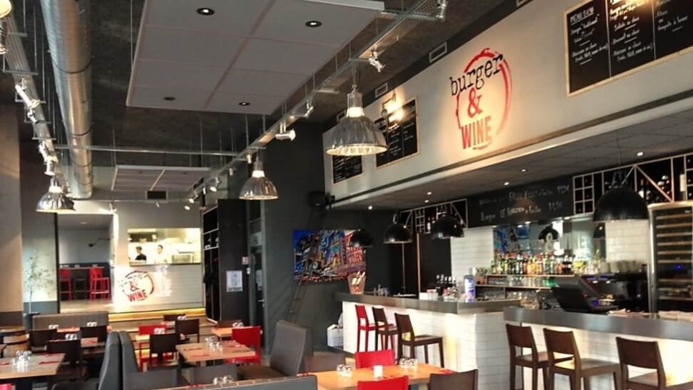 salle burger and wine lyon confluence