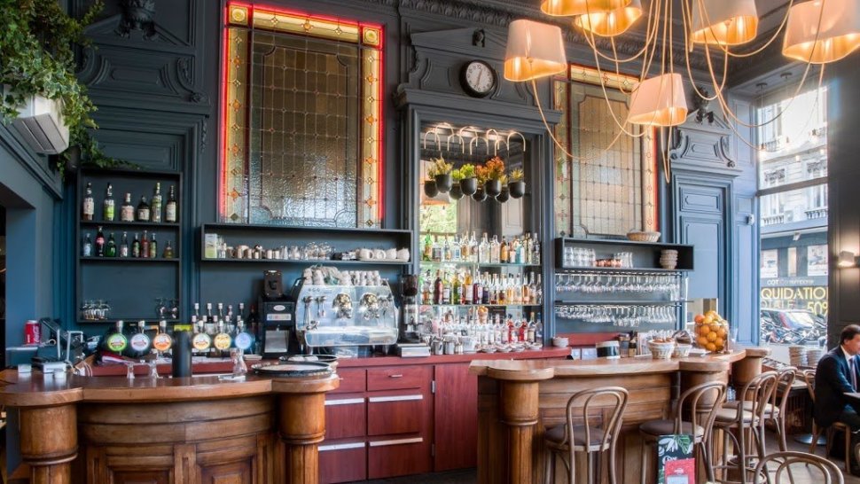 beau comptoir bois grand cafe prefecture lyon