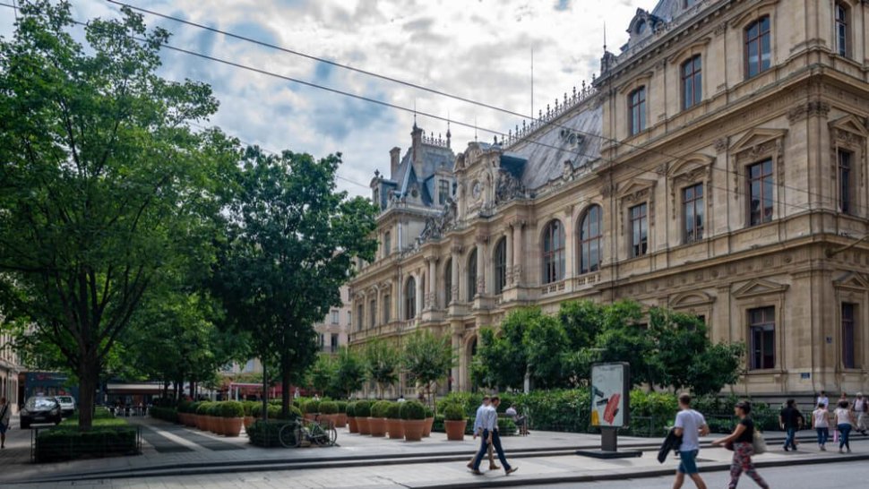 abords place de la bourse lyon cordeliers