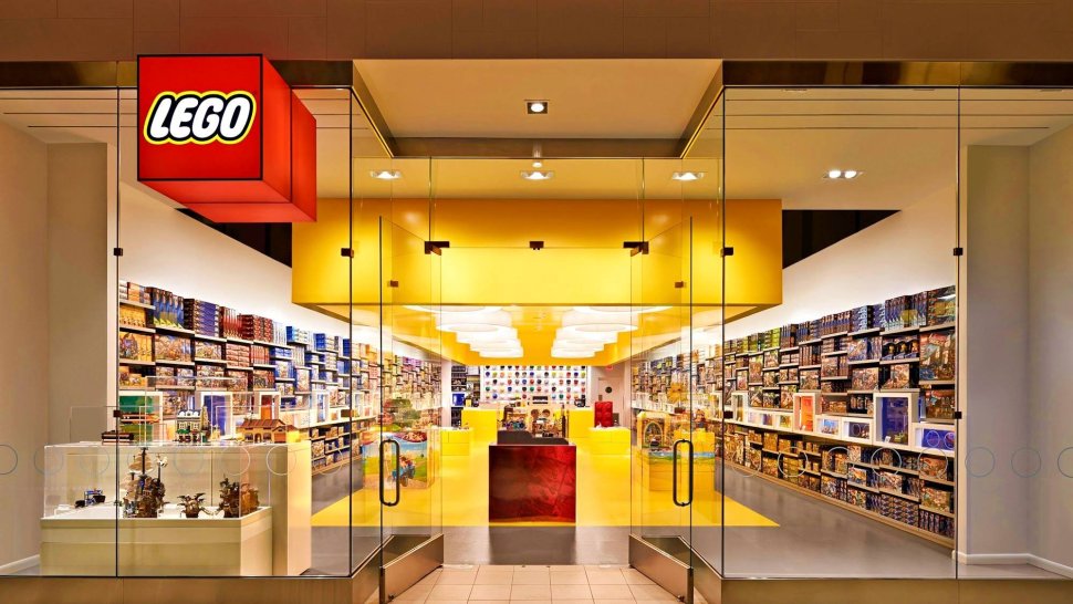 devanture lego store au centre commercial westfield a lyon
