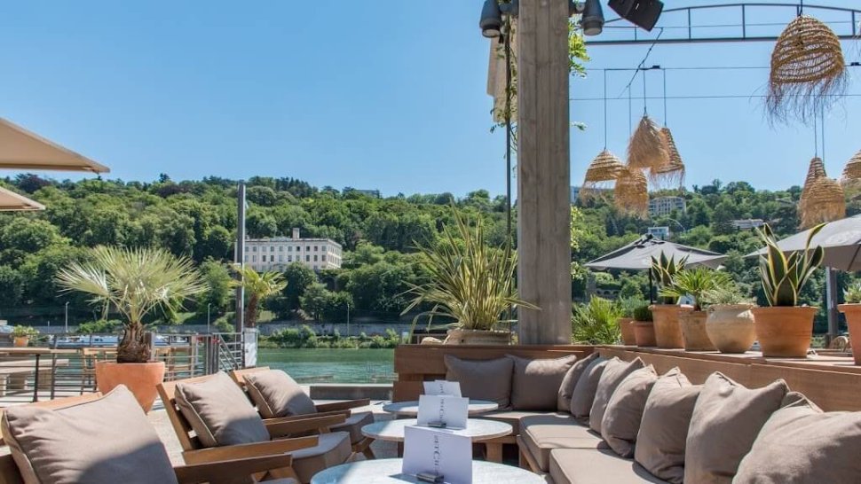 terrasse vue sur rhone restaurant selcius lyon confluence