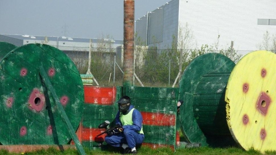 paintball nature game terrain
