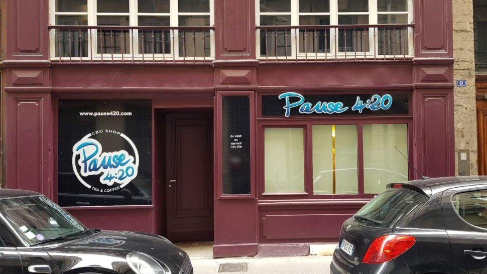 devanture salon the boutique cbd pause 420 lyon