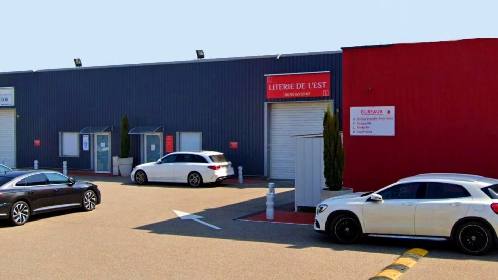 entree de l entrepot et du showroom literie de l est a meyzieu