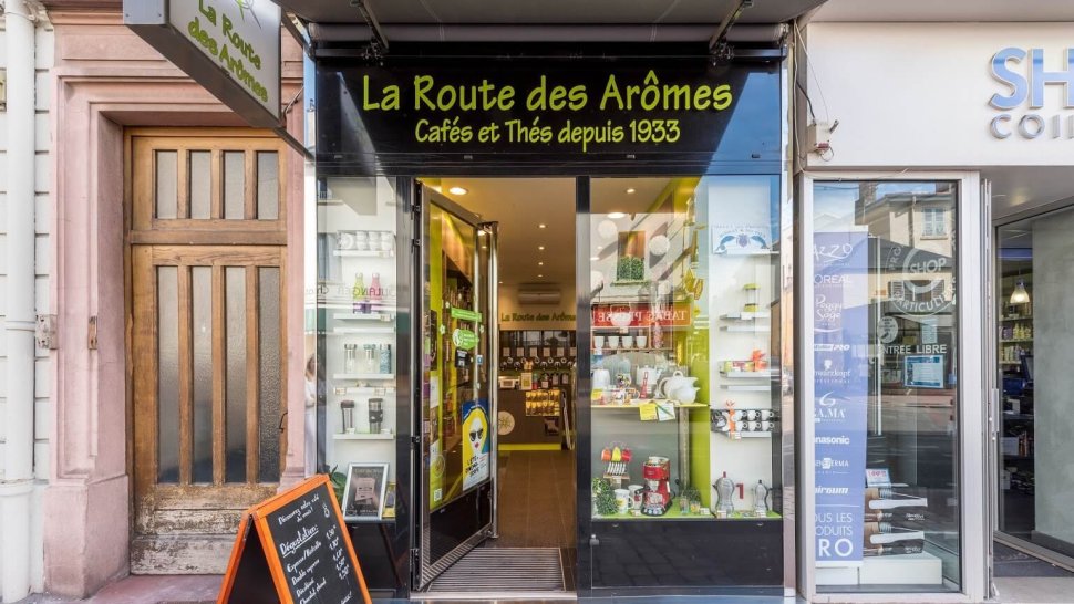 devanture laroute des aromes lyon 8