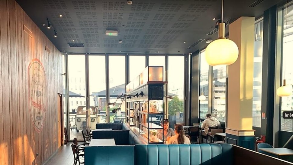 salle les burgers de papa centre commercial lyon confluence