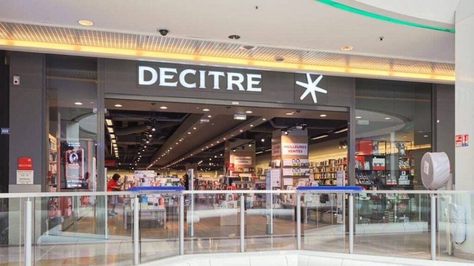 entree vitrine decitre centre commercial westfield lyon la part dieu