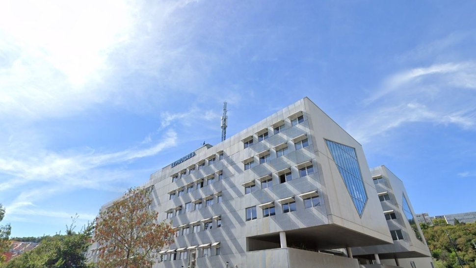 immeuble siege lyonnais le progres confluence