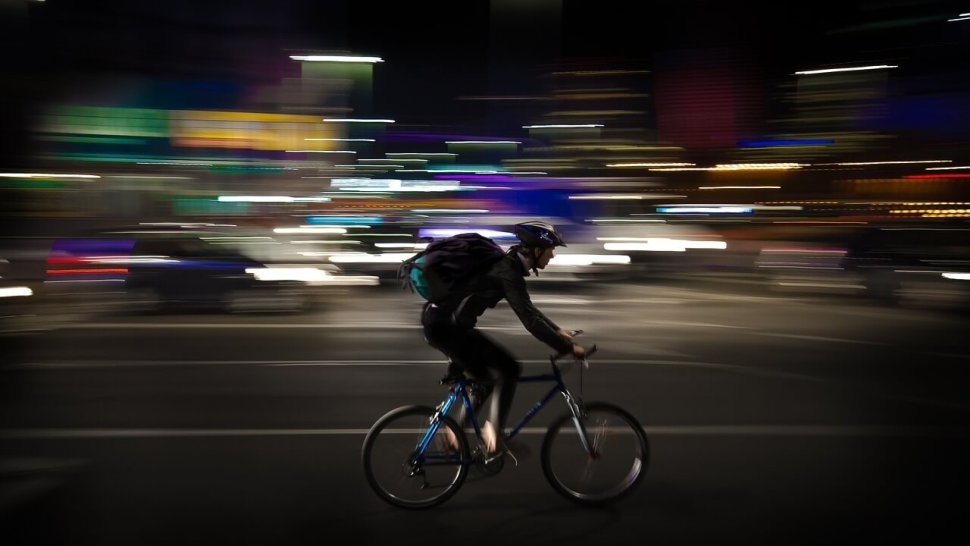 coursier a velo service livraison a domicile les gones lyon