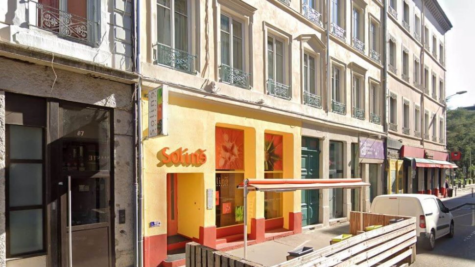 devanture terrasse soline restaurant vegetarien lyon