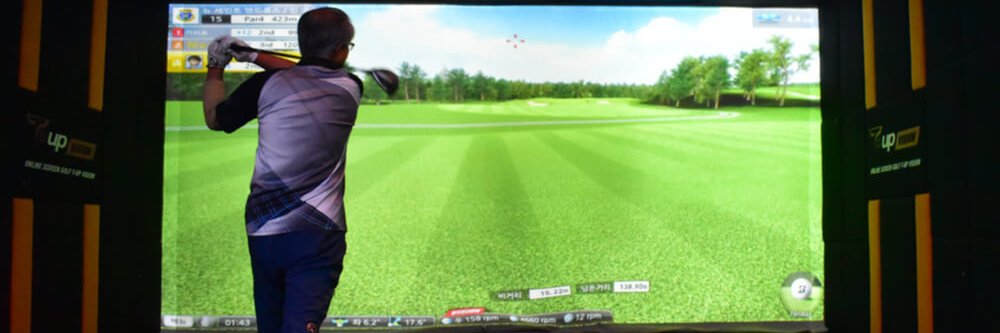 entrainement swing simulateur golf indoor lyon